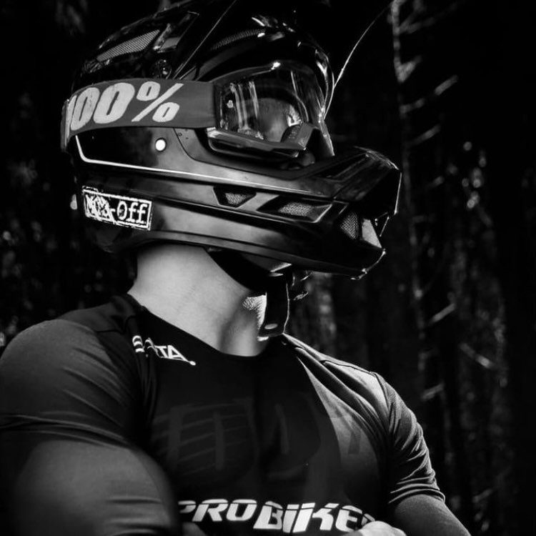 Hugo “El Loko” Martínez, pionero del Bicicross y el MTB en Guatemala y legado fundacional de Legacy MTB Academy