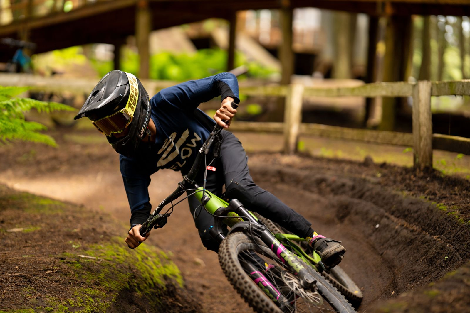 Descensos y Control — Riders Intermedios, Legacy MTB Academy Guatemala