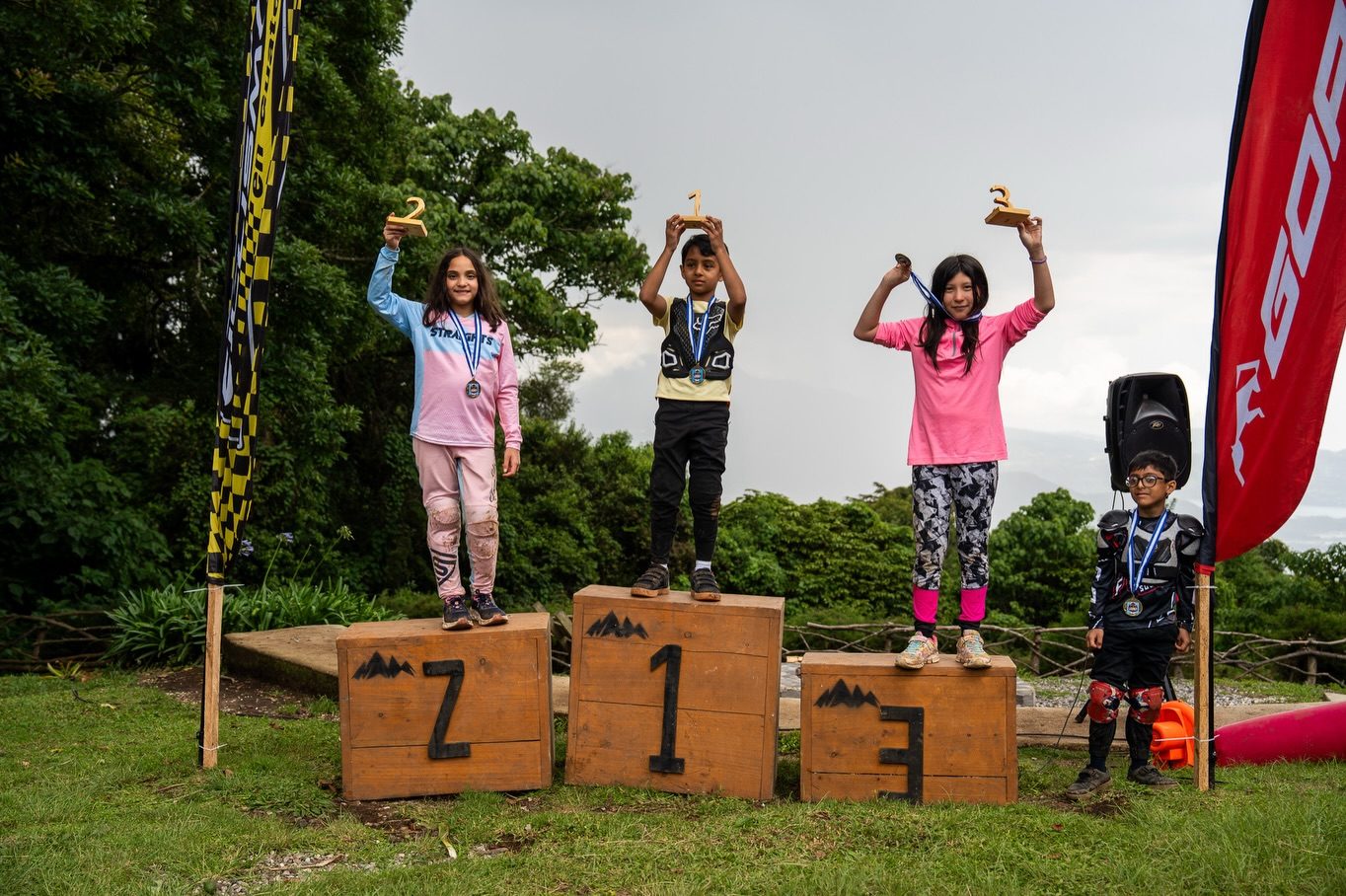 Riders de la Kids Cup Race de Legacy MTB Academy, Guatemala